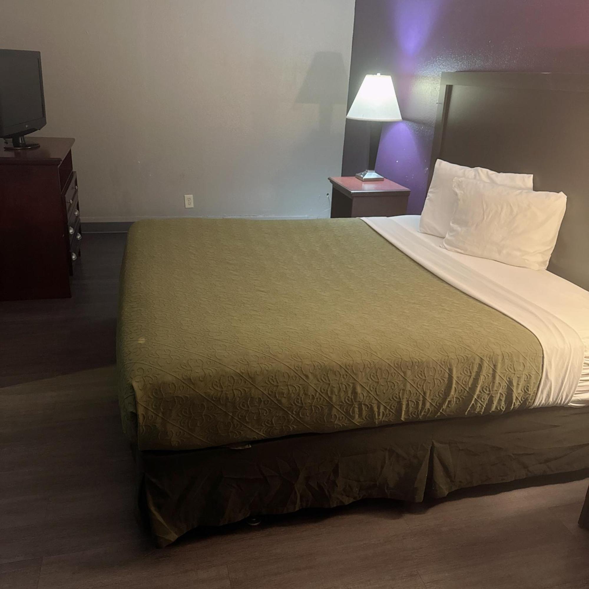 Deluxe Inn Боссьєр-Сіті Екстер'єр фото